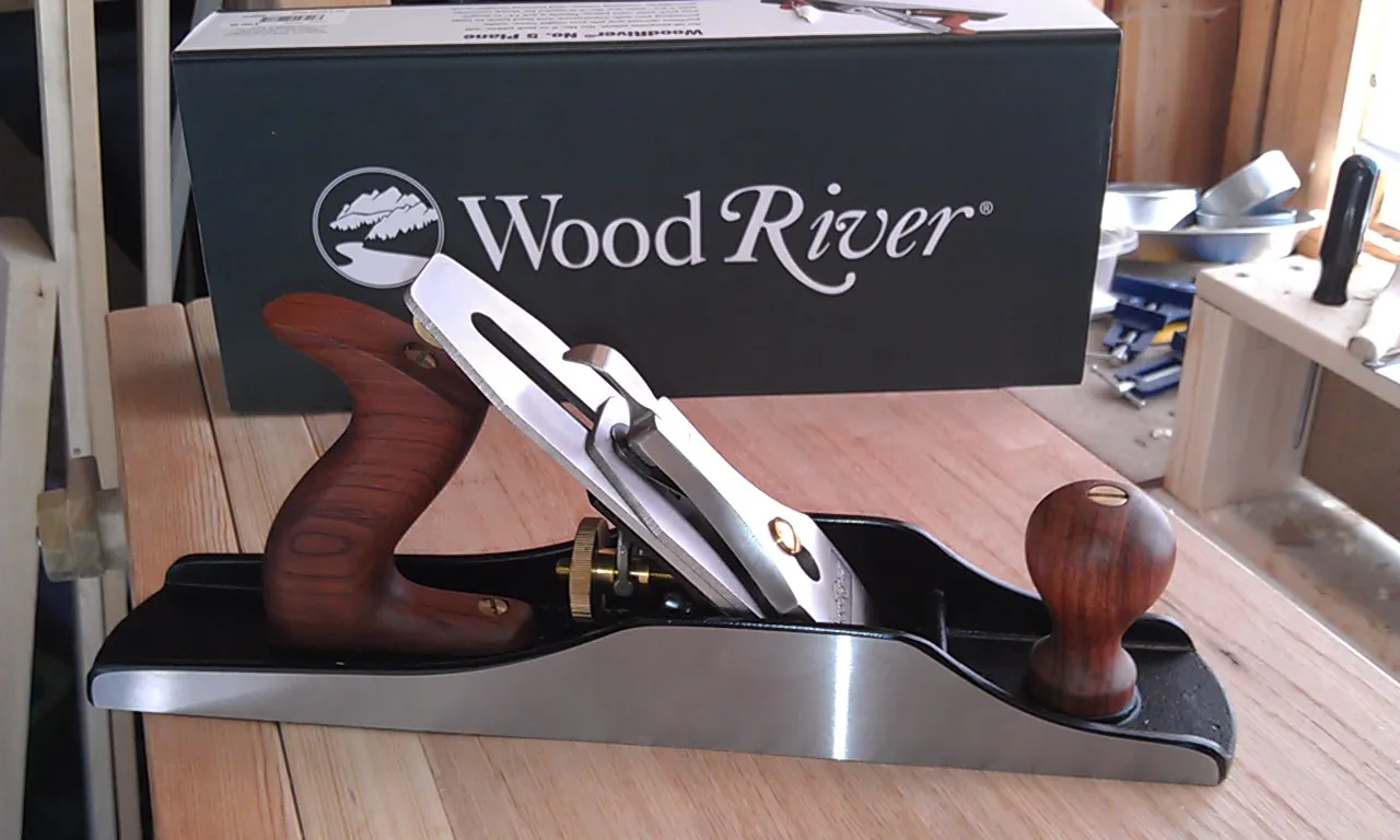Woodriver Store Locator